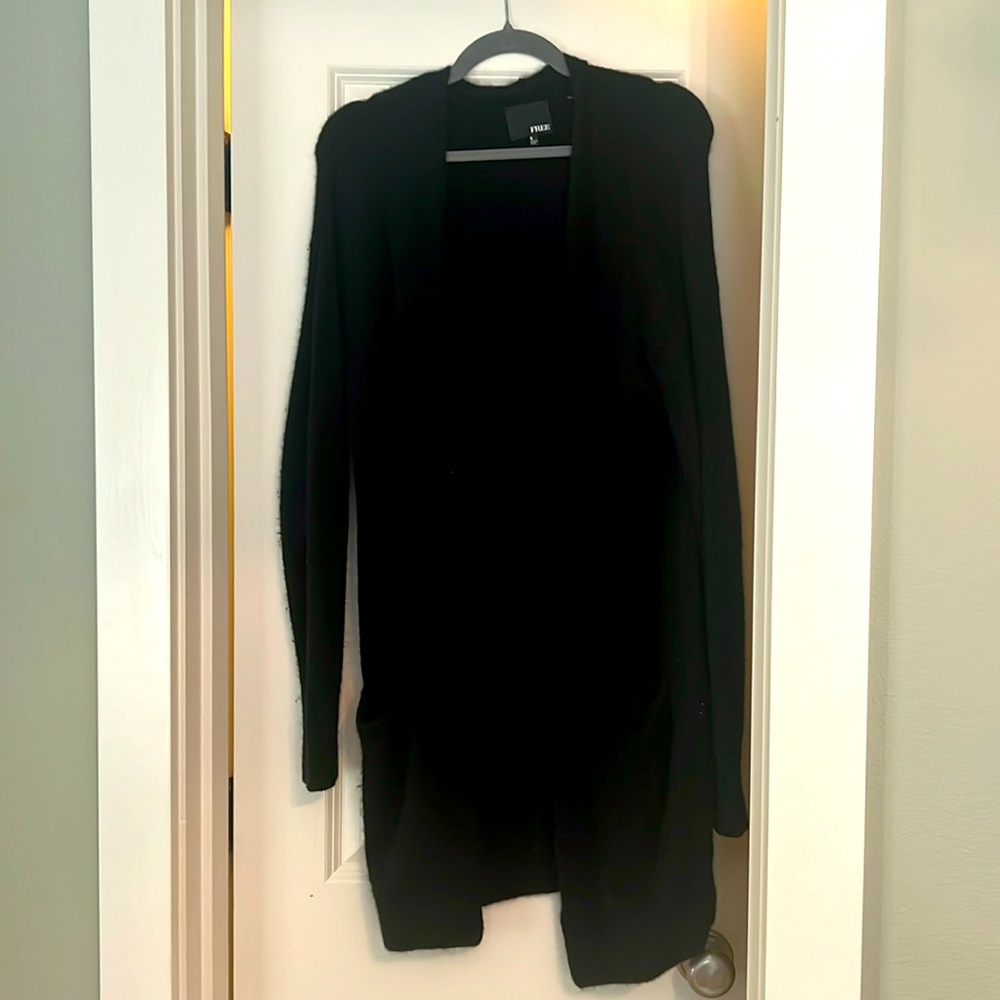 Aritzia Wilfred free long black sweater size Small